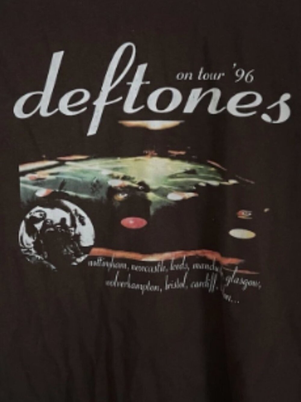 Deftones On Tour '96 Vintage Band Graphic T-Shirt - Picture 2 of 2